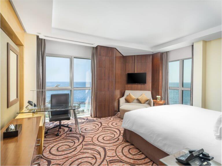 Luxury Room Sea View Corniche Tower